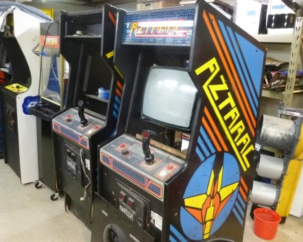 2 x Aztarac Uprights